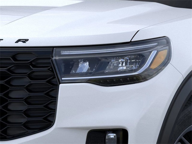 2025 Ford Explorer ST-Line photo 15