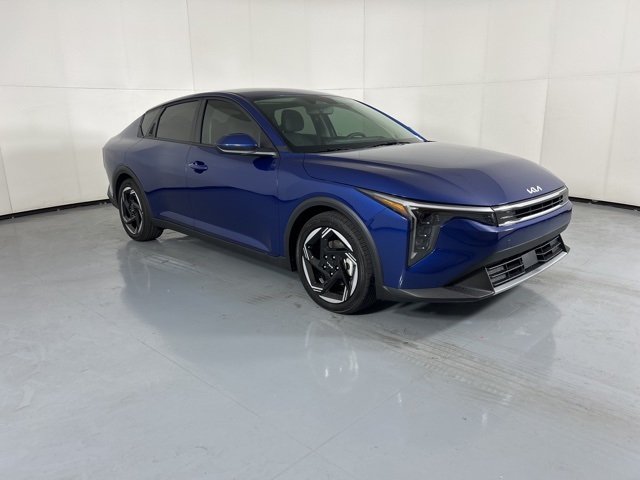 2025 Kia K4 EX photo 2