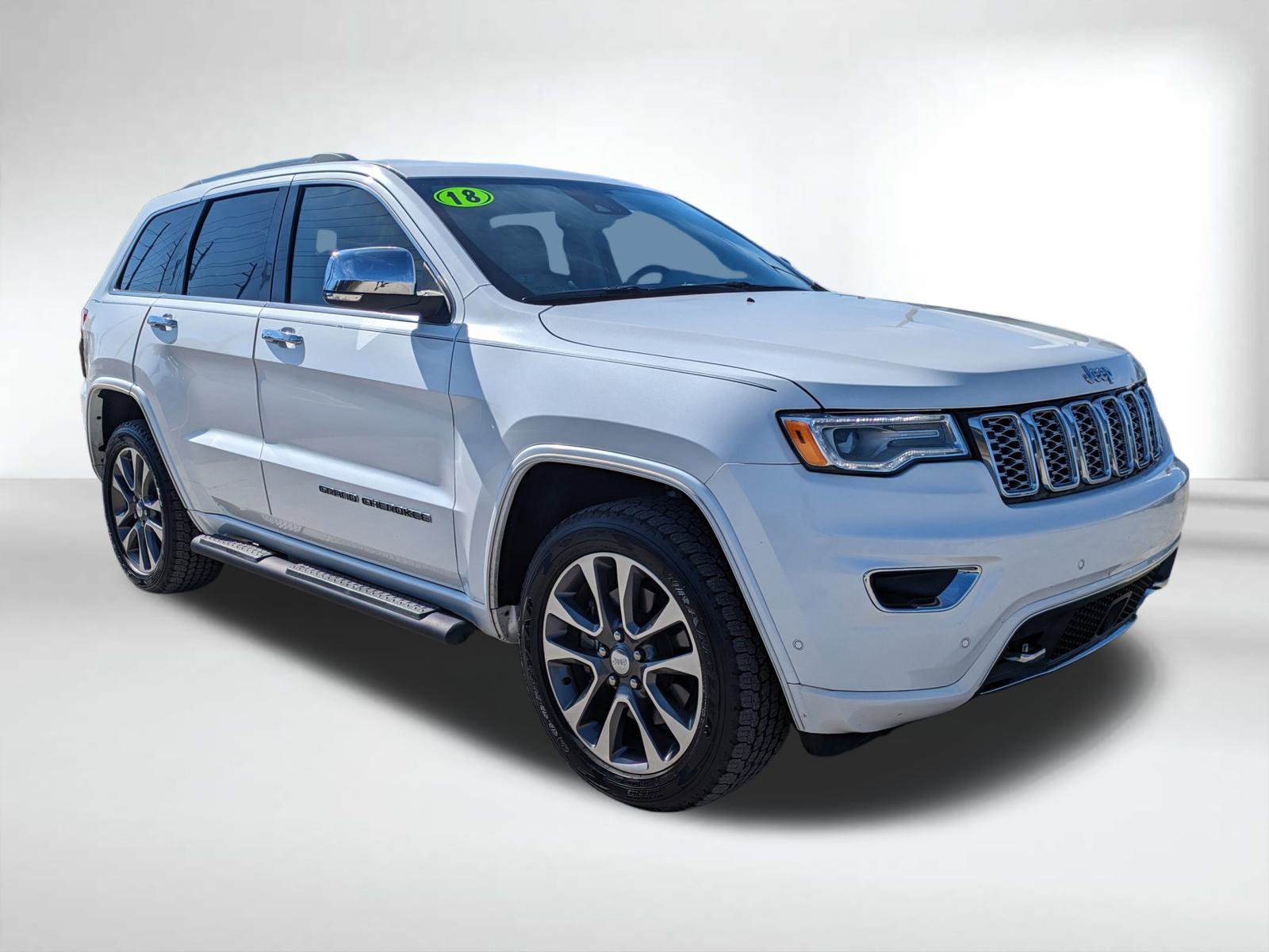 2018 Jeep Grand Cherokee Overland photo 2