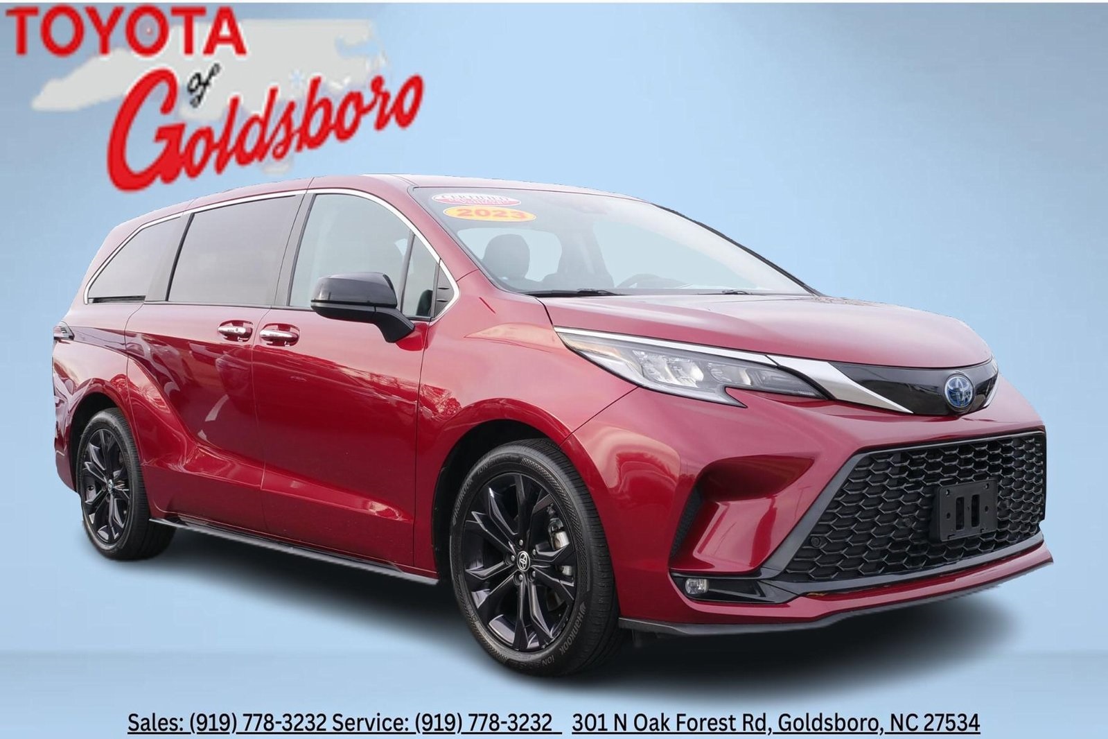 2023 Toyota Sienna XSE's photo