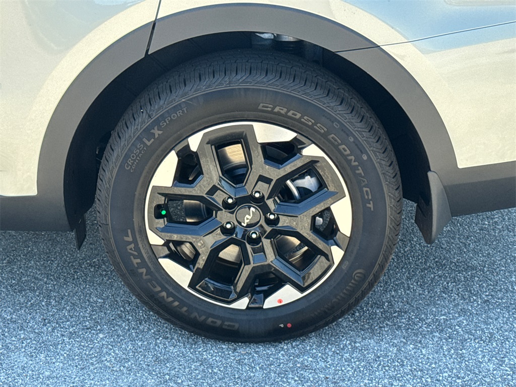 2026 Kia Sorento S photo 19
