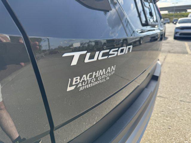 2025 Hyundai Tucson SE photo 9