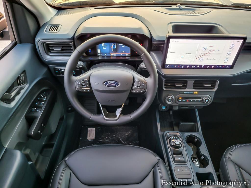 2025 Ford Maverick Lariat photo 3