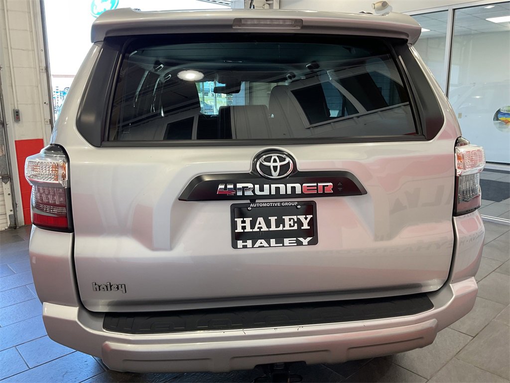2024 Toyota 4Runner TRD 4WD photo 5