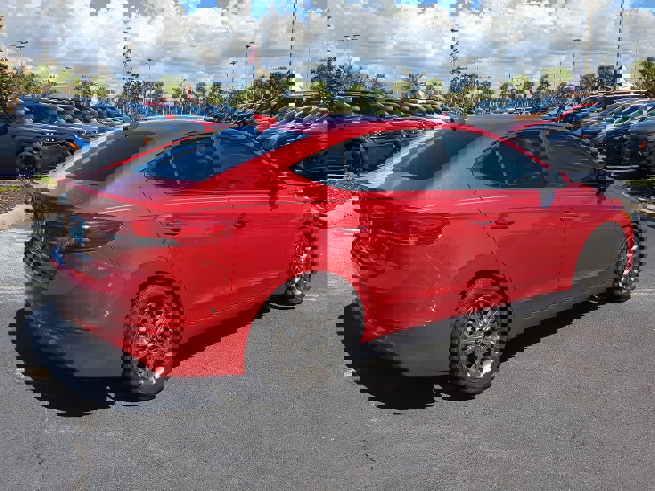 2018 Hyundai Elantra SEL photo 13