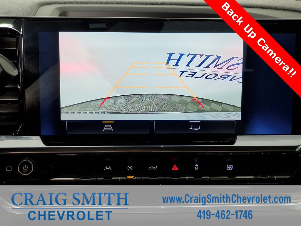 2024 Chevrolet Silverado 1500 LT photo 3