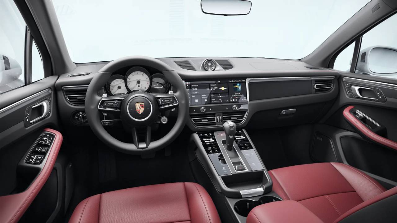 2026 Porsche Macan S photo 9