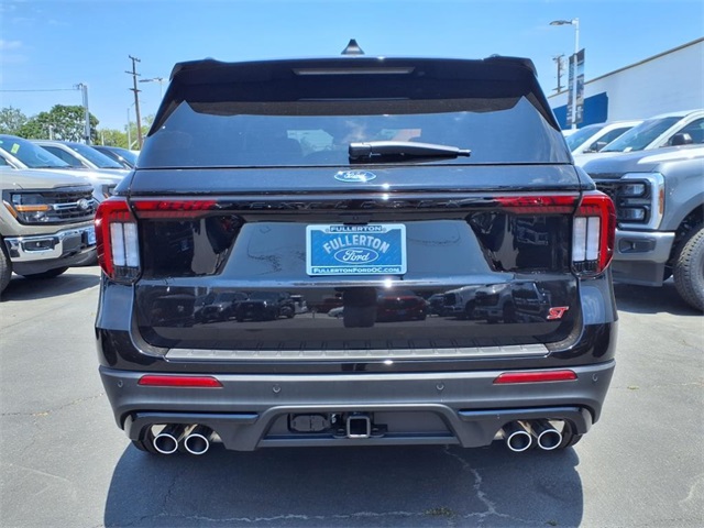 2025 Ford Explorer ST photo 3