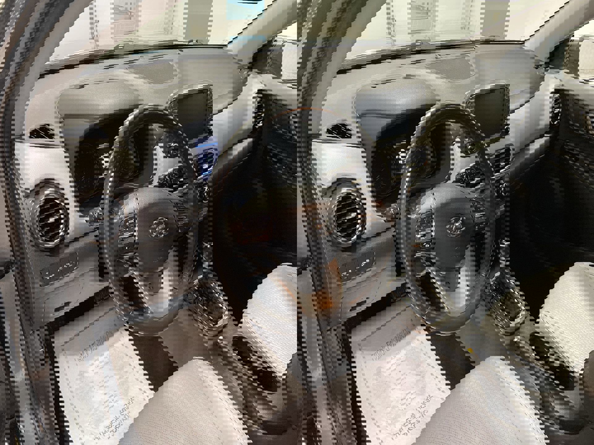 2021 Hyundai Kona Ultimate photo 8