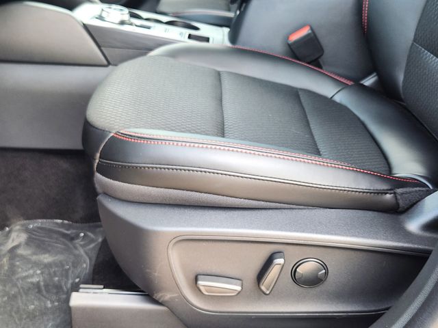 2025 Ford Escape ST-Line photo 19