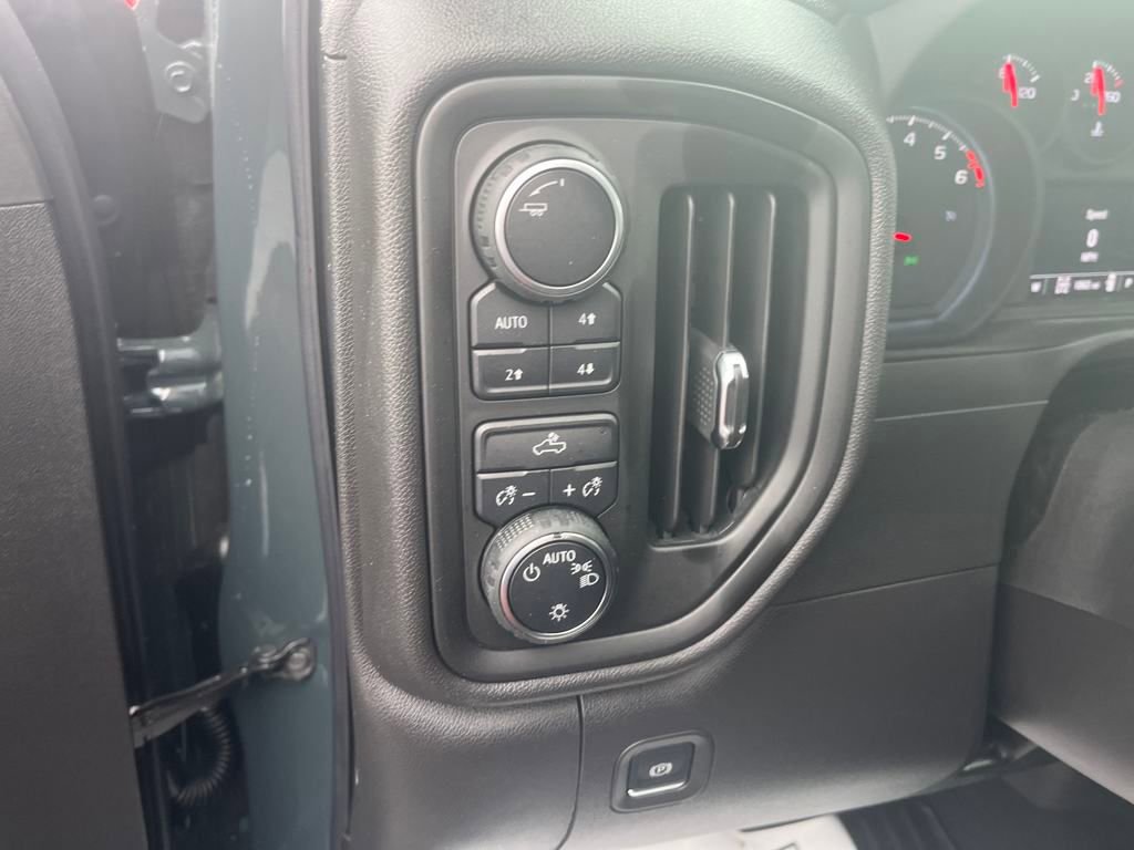 2025 Chevrolet Silverado 1500 Custom Trail Boss photo 12