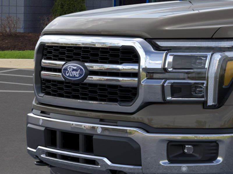 2025 Ford F-150 Lariat photo 14