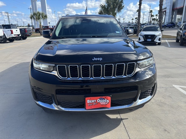 2021 Jeep Grand Cherokee Laredo photo 2