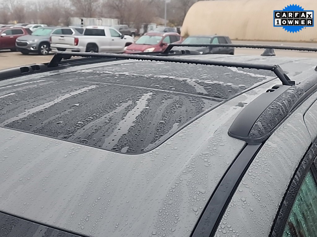 2023 Chrysler Pacifica Touring L photo 3