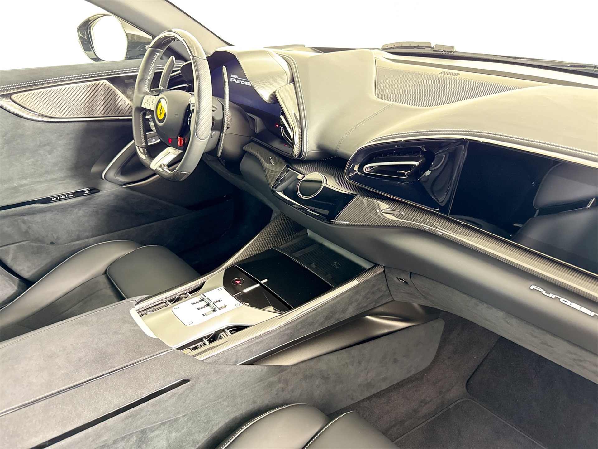 2025 Ferrari Purosangue Base photo 23