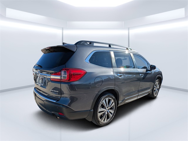 2022 Subaru Ascent Touring photo 2