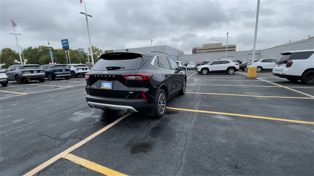 2025 FORD ESCAPE - Image 8