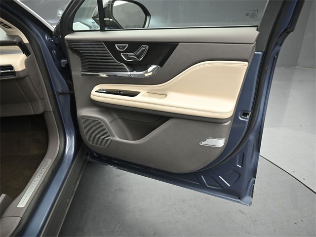 2022 LINCOLN CORSAIR - Image 32
