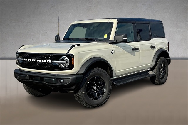 2025 Ford Bronco 4-Door Outer Banks's photo