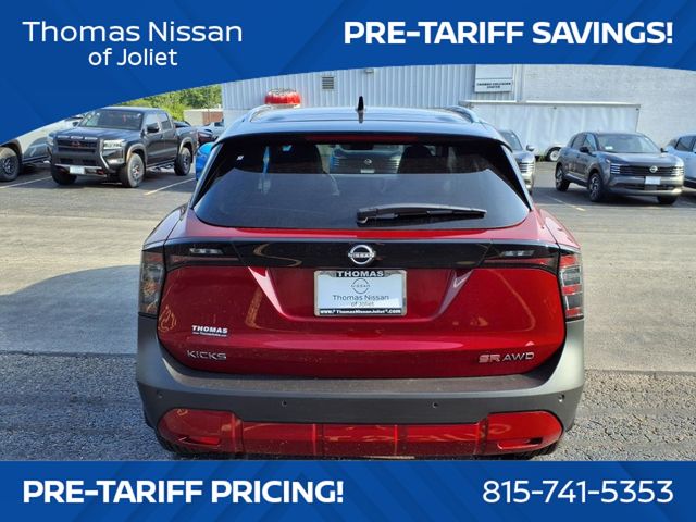 2025 Nissan Kicks SR photo 4