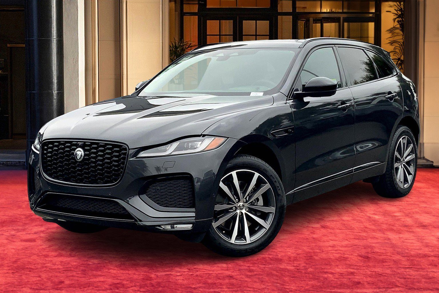 2026 Jaguar F-Pace R-Dynamic S's photo