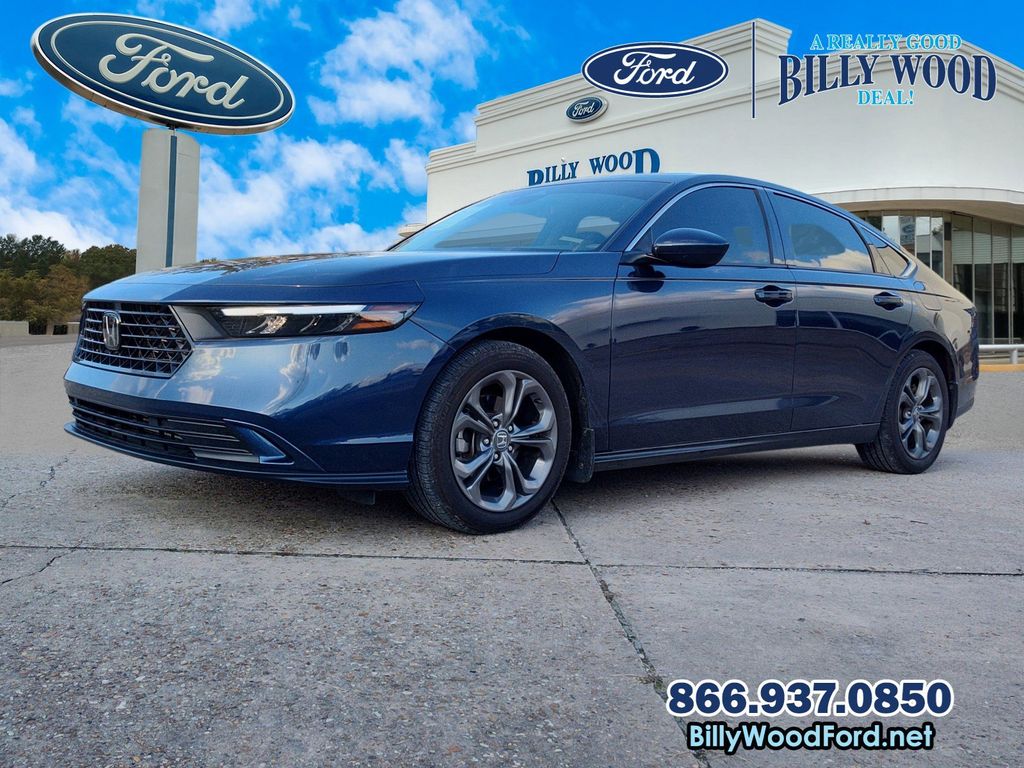 2024 Honda Accord EX's photo