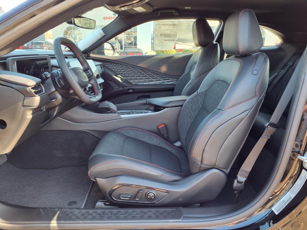 2025 Dodge Charger R/T photo 3