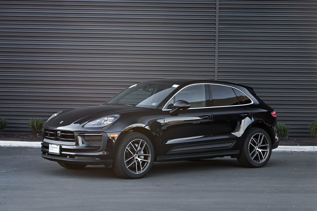 2024 Porsche Macan's photo
