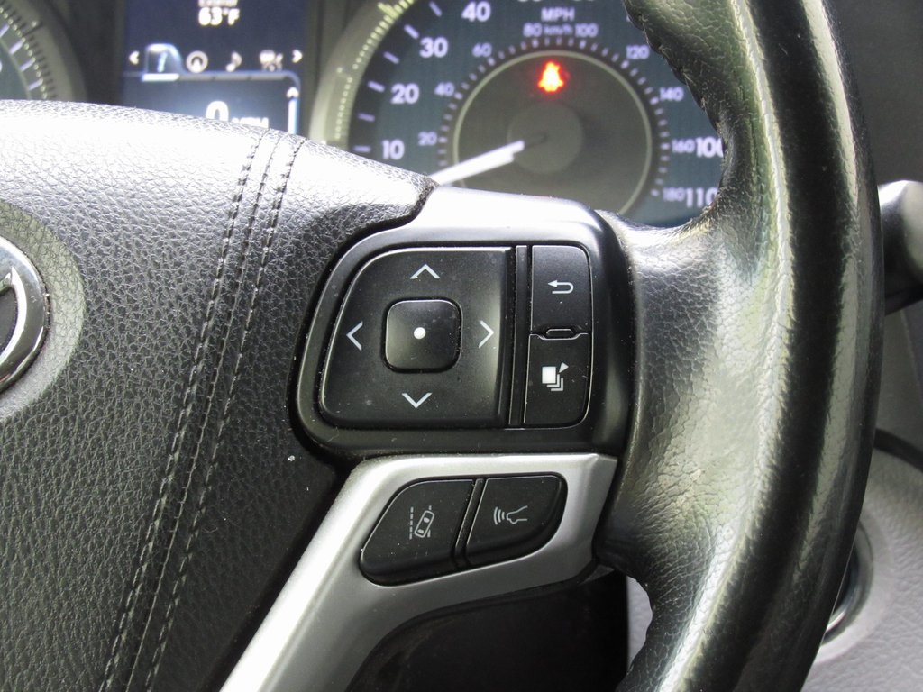 2018 Toyota Sienna XLE photo 27