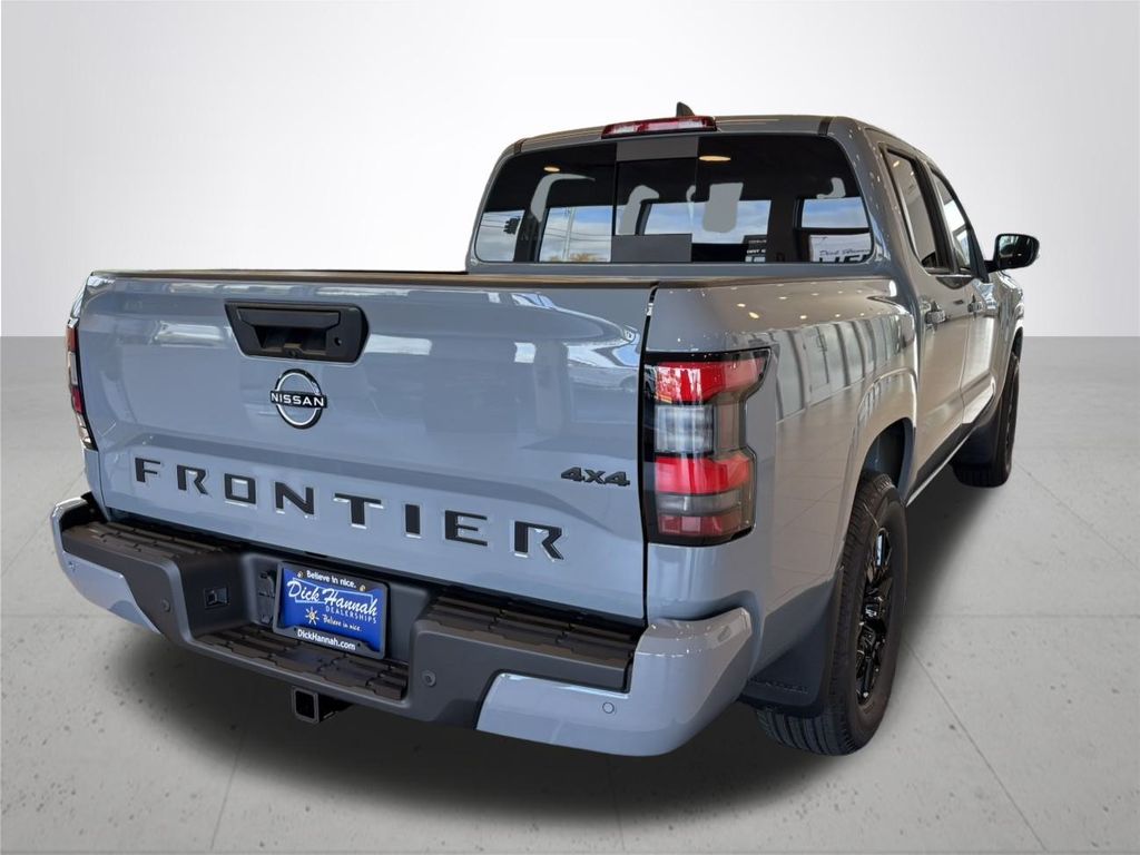 2026 Nissan Frontier SV photo 2