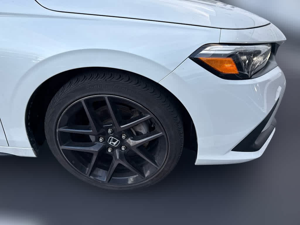 2023 Honda Civic Hatchback Sport Touring photo 3