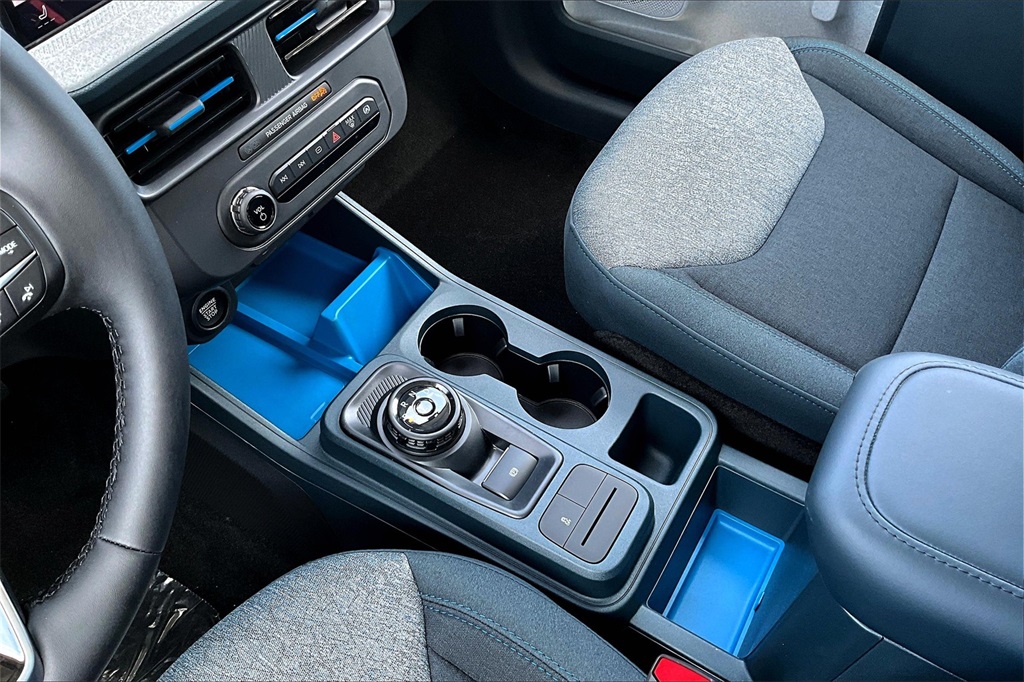 2025 Ford Maverick XLT photo 9