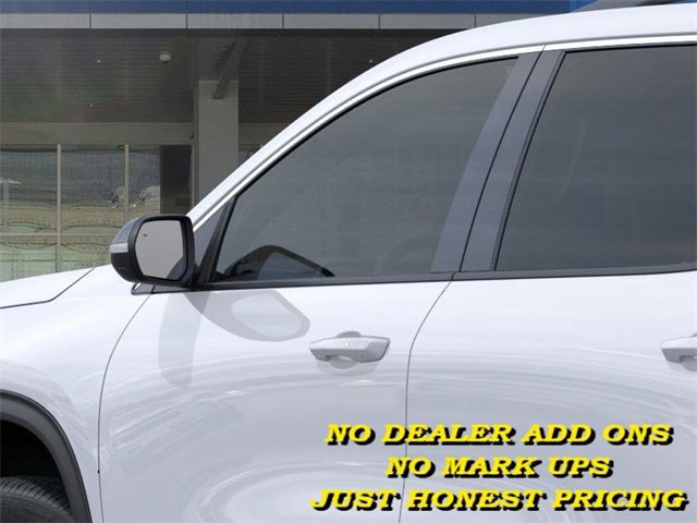 2025 Chevrolet Traverse photo 12