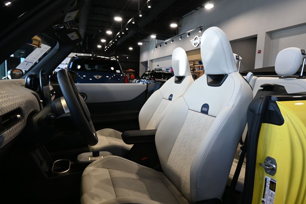2026 Mini Cooper Convertible Signature photo 12