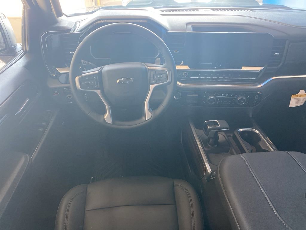 2026 Chevrolet Silverado 1500 LT photo 5