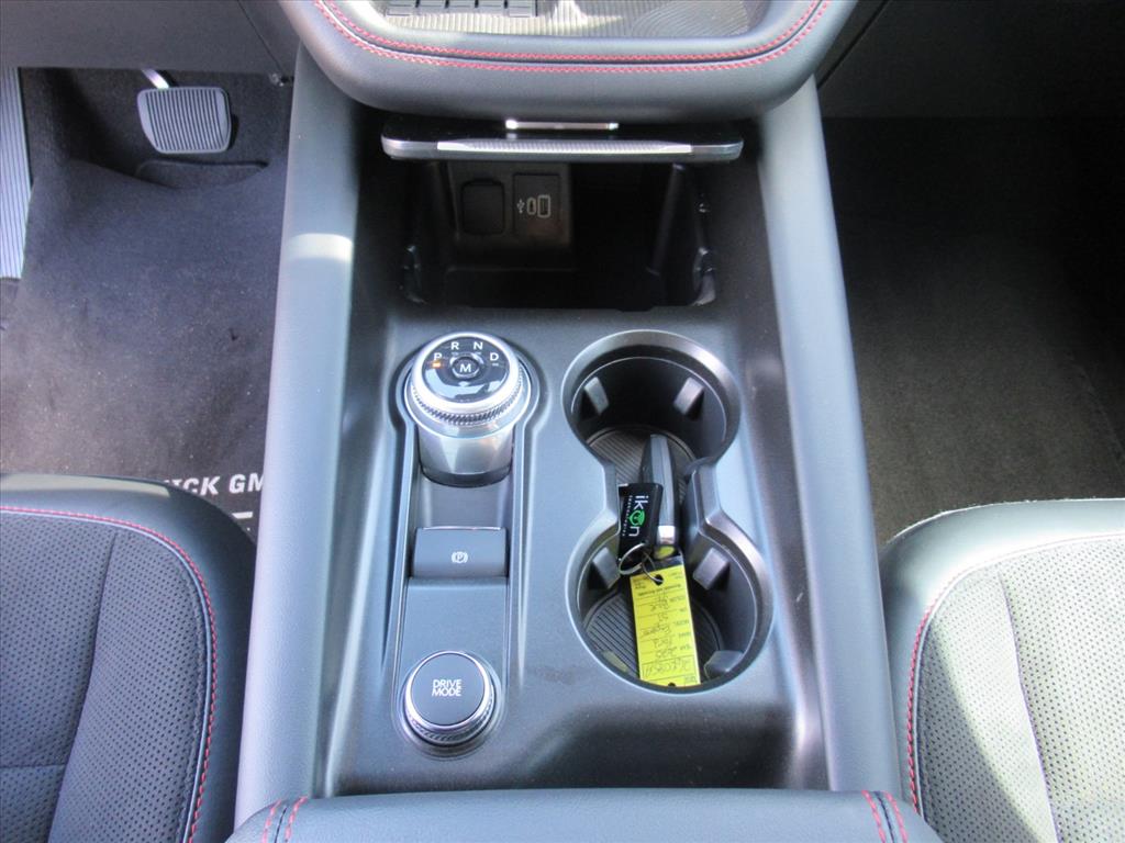 2025 Ford Explorer ST photo 21