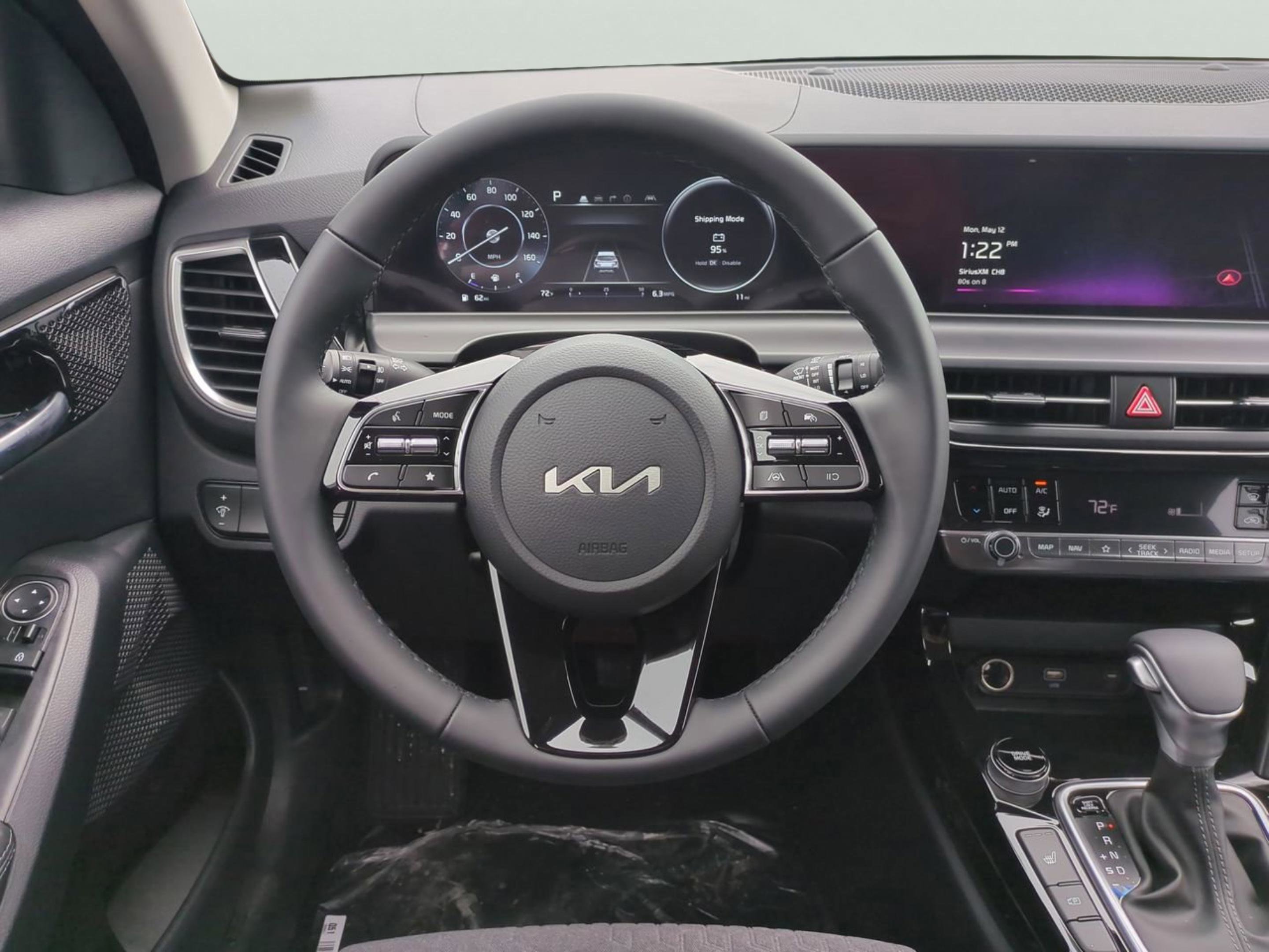 2025 Kia Seltos X-Line photo 9