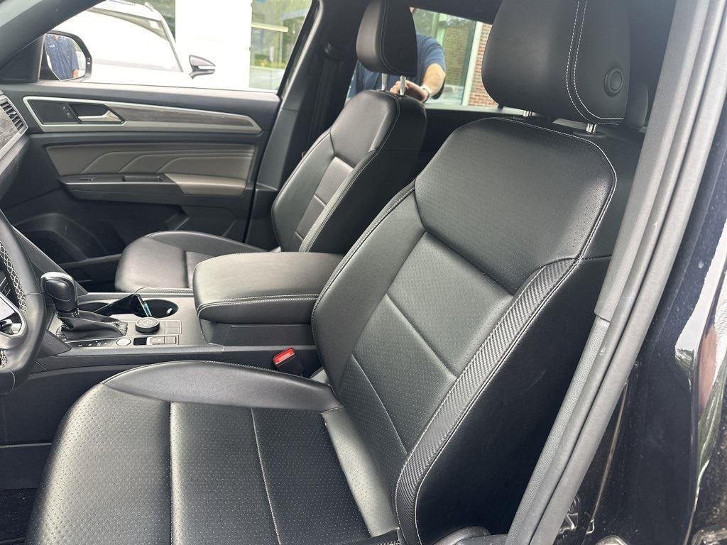 2022 Volkswagen Atlas Cross Sport SE photo 6