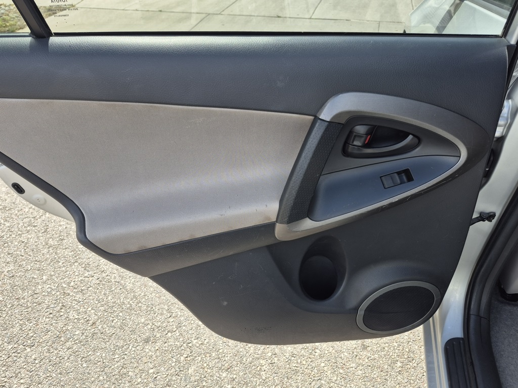 2012 Toyota RAV4 Base photo 15
