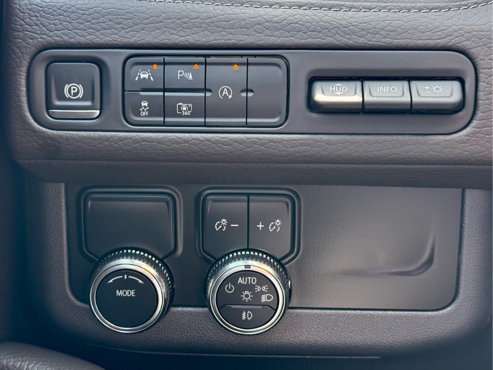 2024 Gmc Yukon Denali photo 15