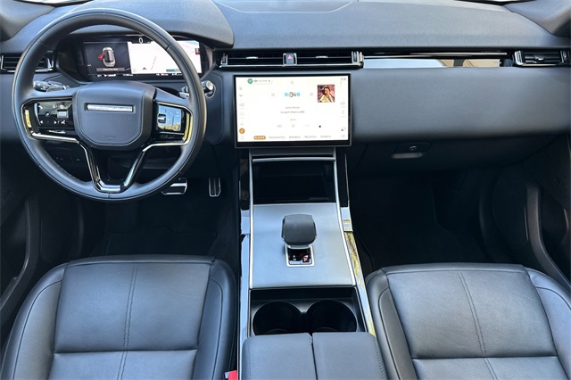 2025 Land Rover Range Rover Velar SE photo 11