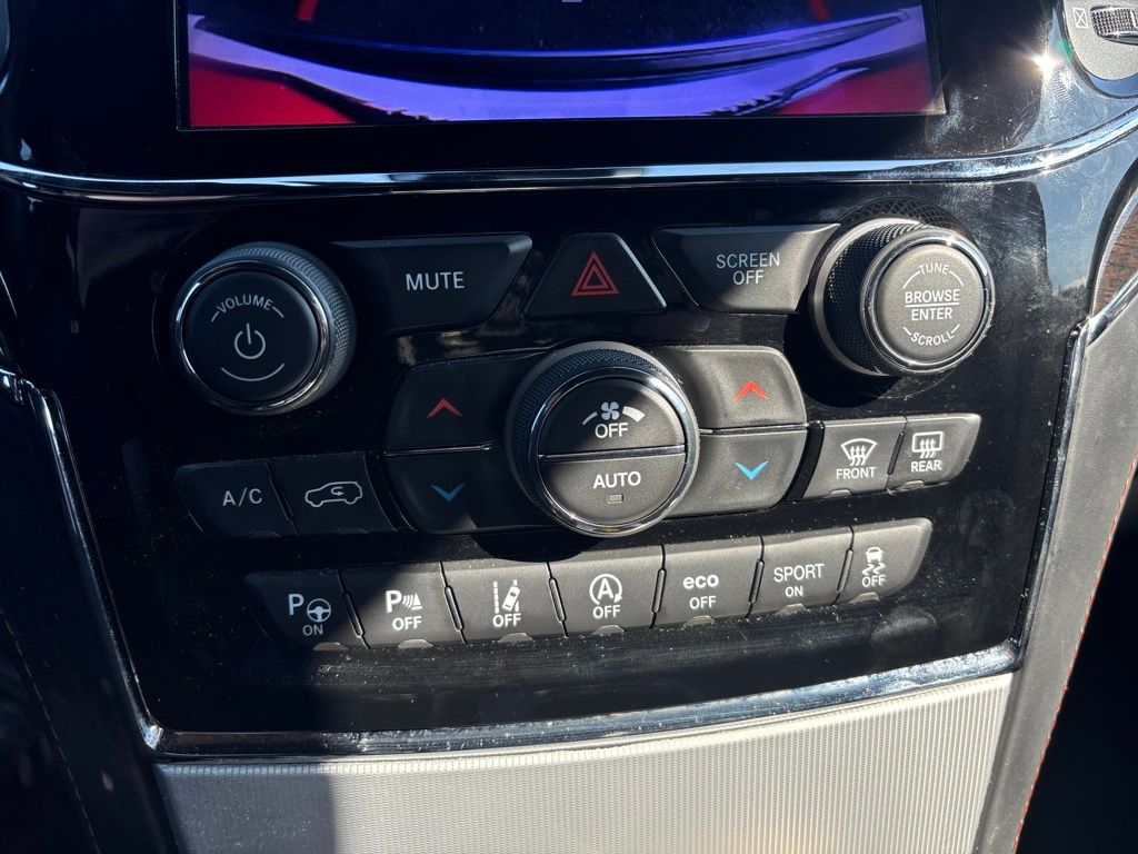 2019 Jeep Grand Cherokee Summit photo 25
