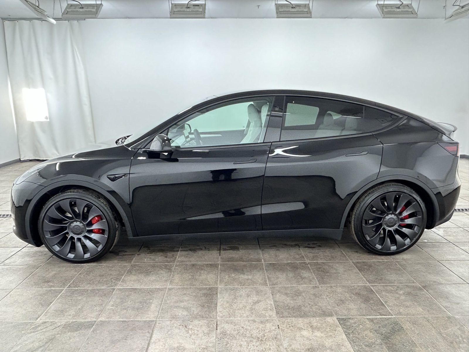 Used 2024 Tesla Model Y Performance with VIN 7SAYGDEF7RA276581 for sale in Elmhurst, IL
