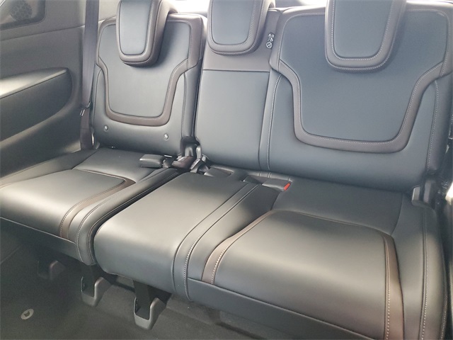 2025 Nissan Armada SL photo 21