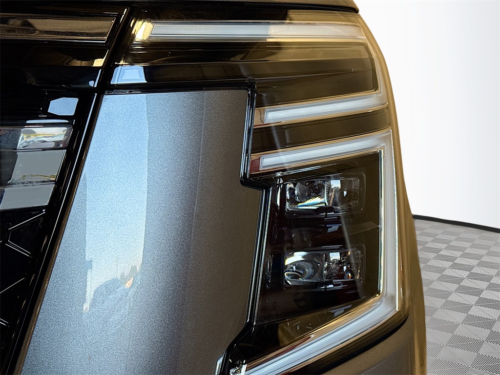 2025 Nissan Armada Platinum photo 19