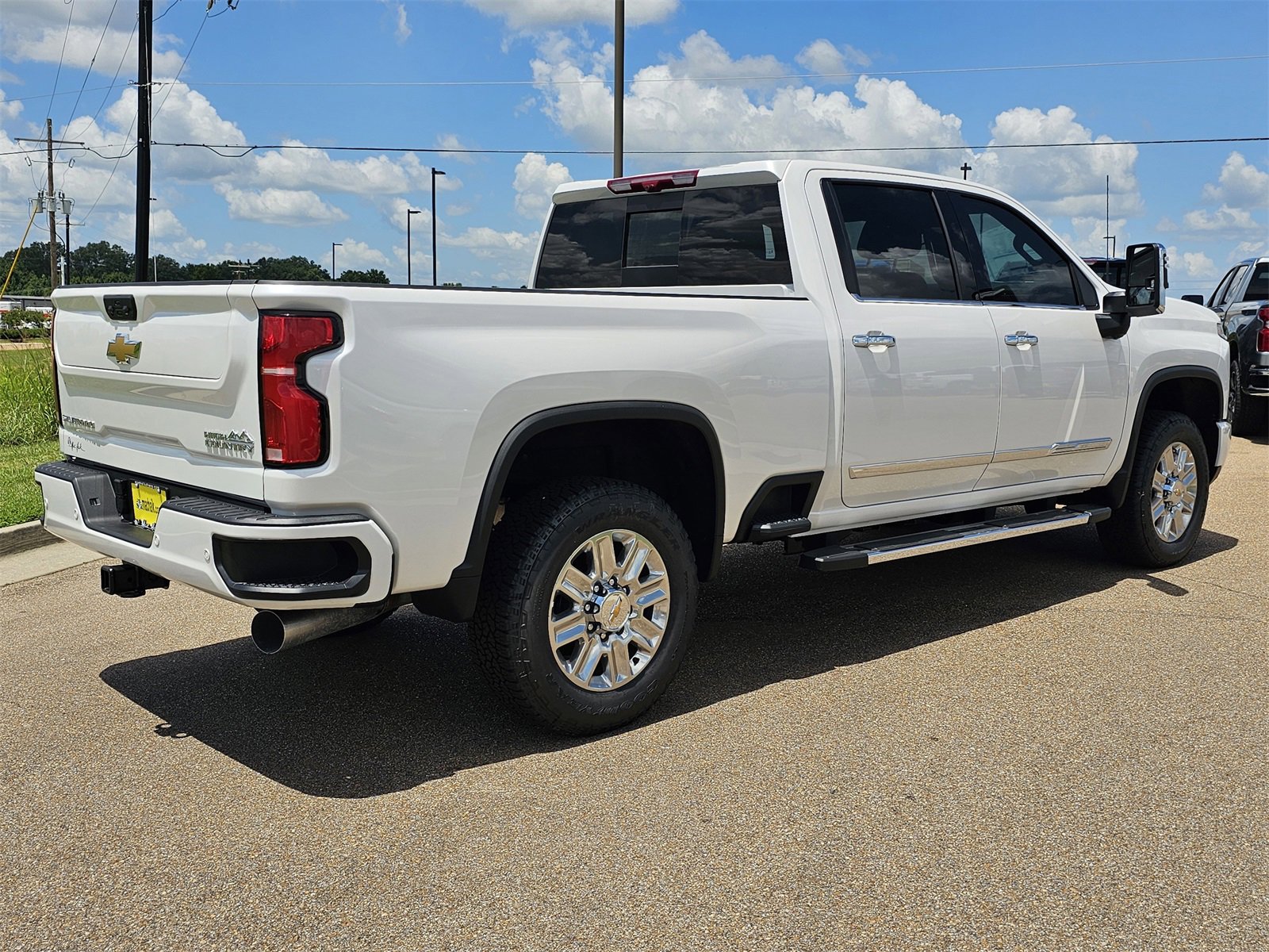 2025 Chevrolet Silverado 2500HD High Country photo 4