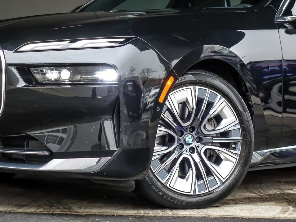 2023 BMW I7 - Image 2