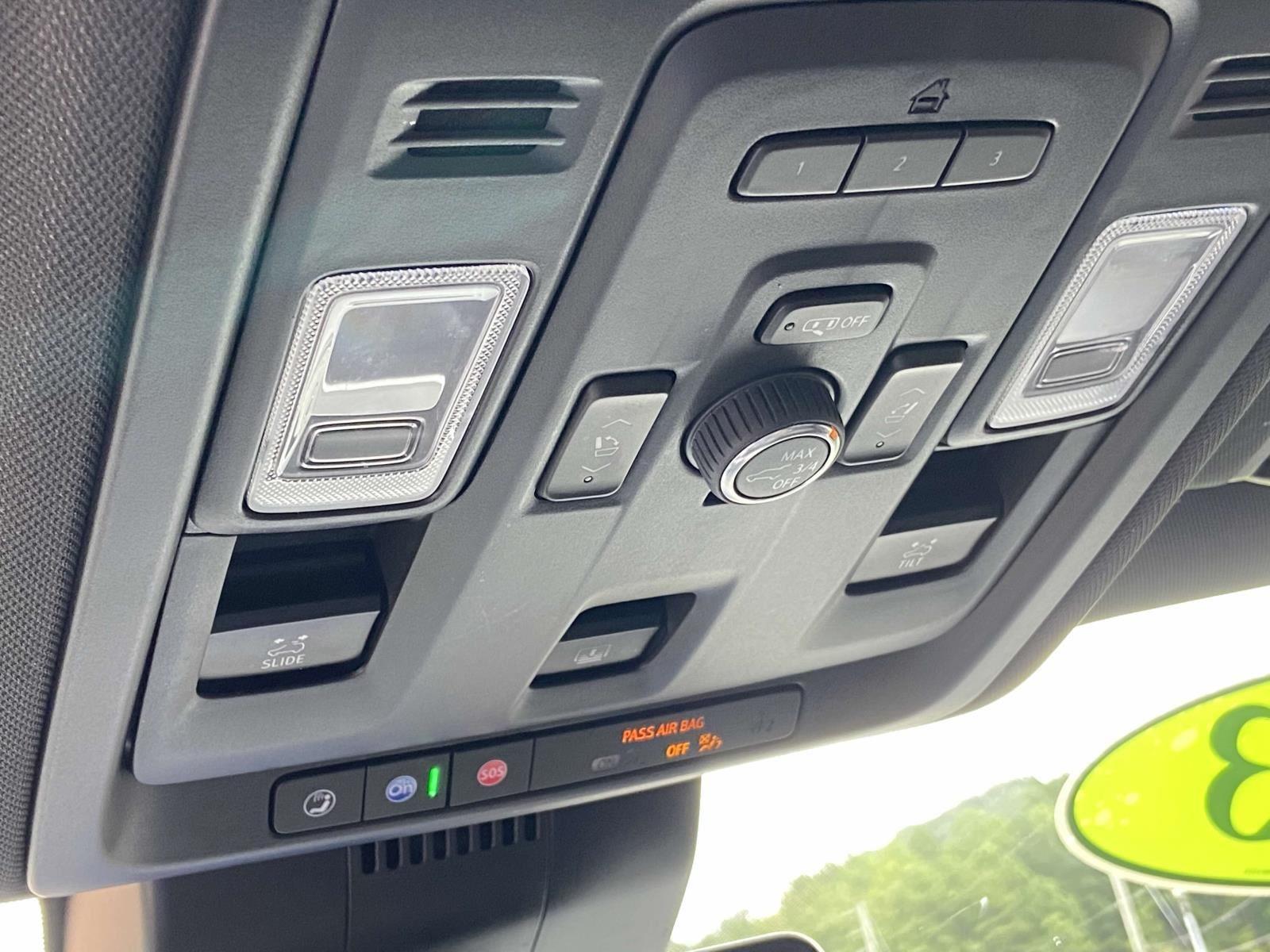 2023 Chevrolet Tahoe RST photo 18