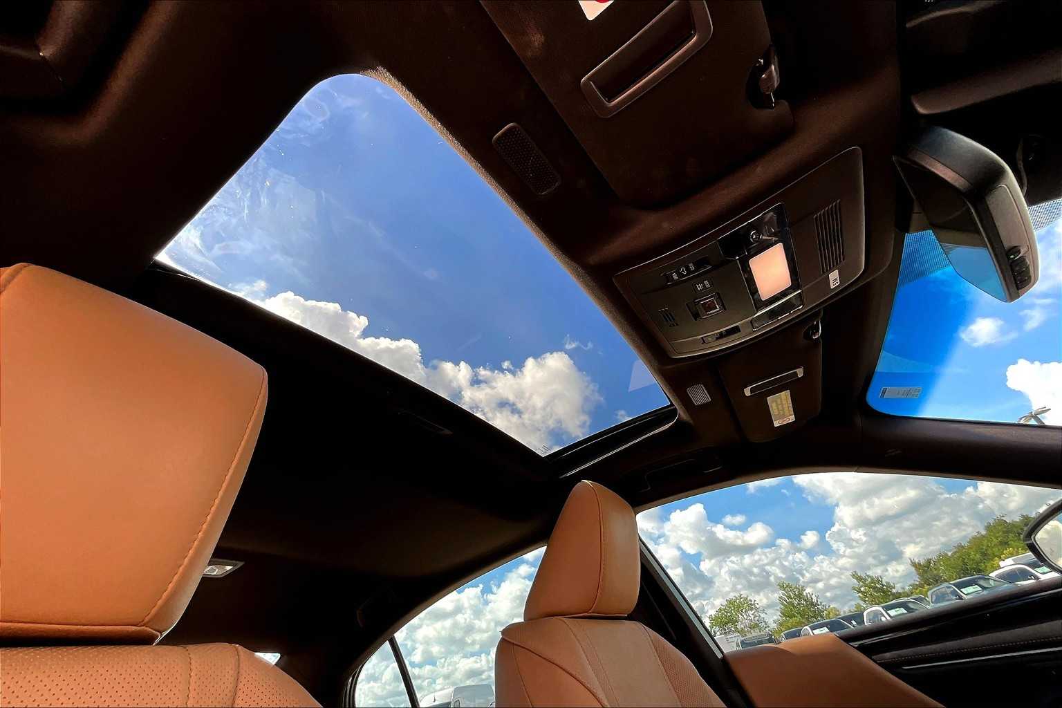 2020 Lexus ES 350 Luxury photo 12
