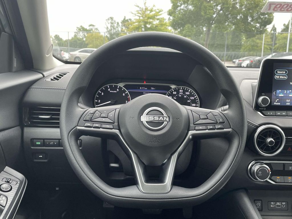 2025 Nissan Sentra SV photo 12